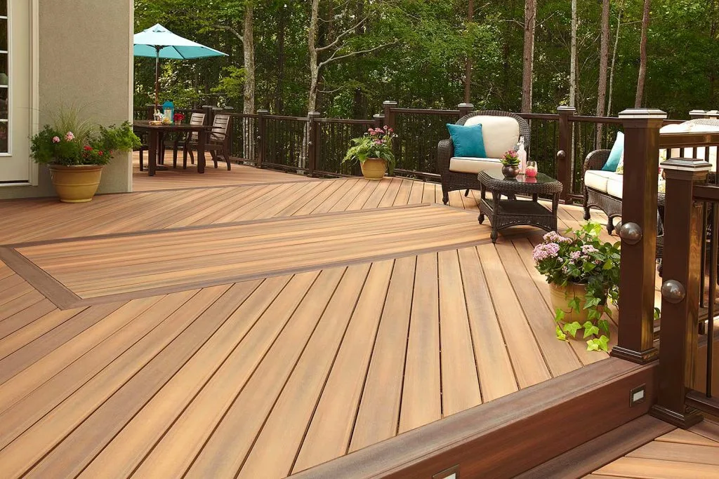Decking fllooring qatar