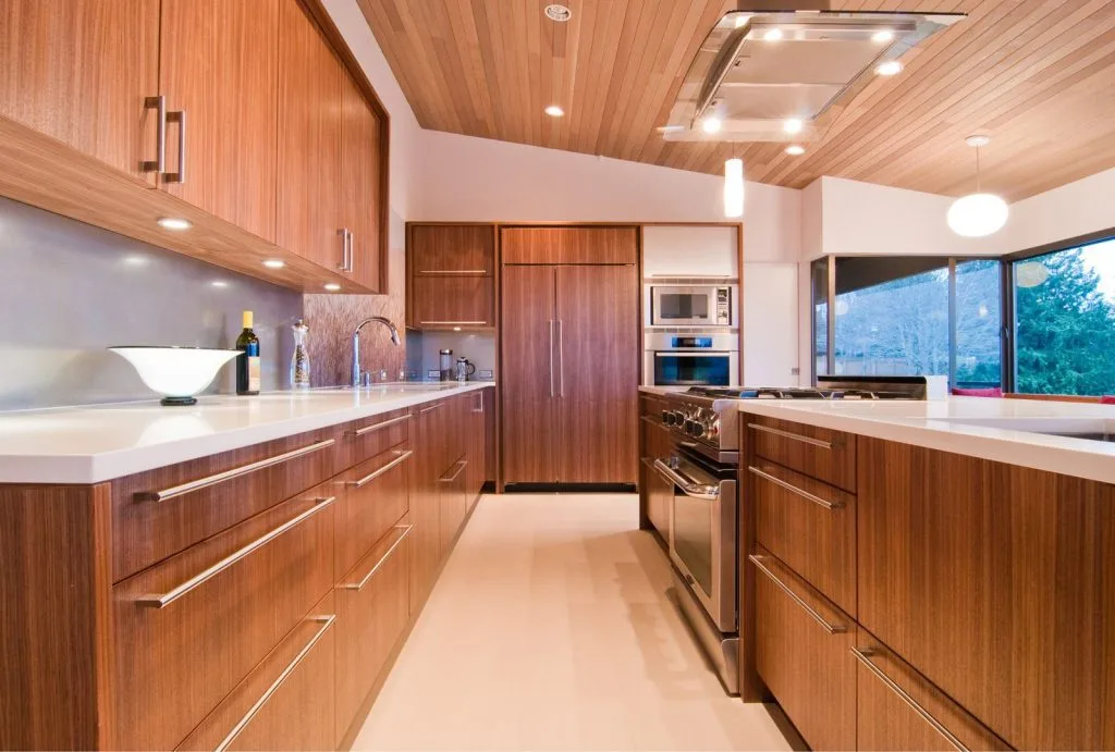 Veneered MDF
